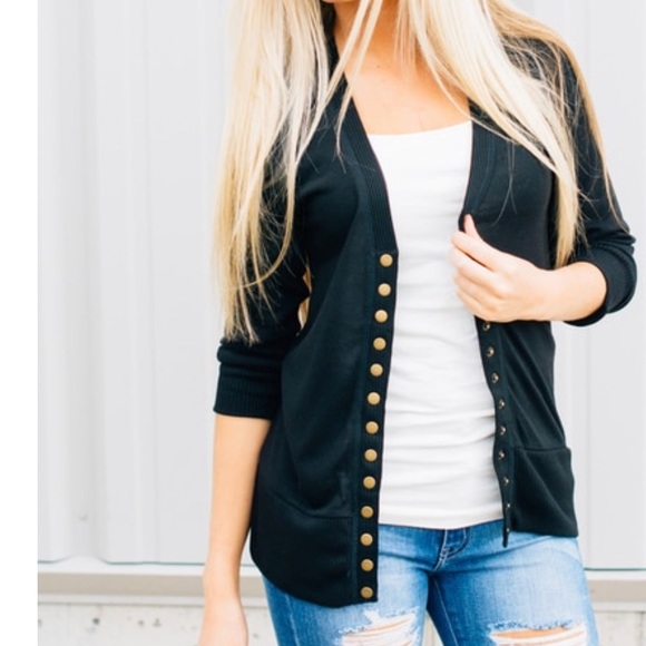 ✨LAST ONE✨black 3/4 sleeves snap cardigan - Picture 5 of 5